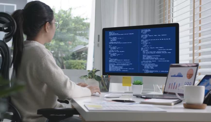 磁县企业数字化解决方案:机器学习赋能商业模式升级的核心路径